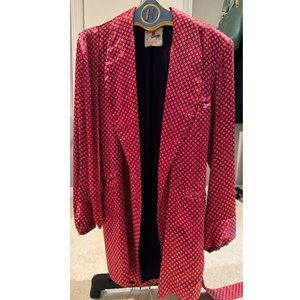 Vintage (1950's?) mens smoking jacket with pockets and belt (Silk?)
